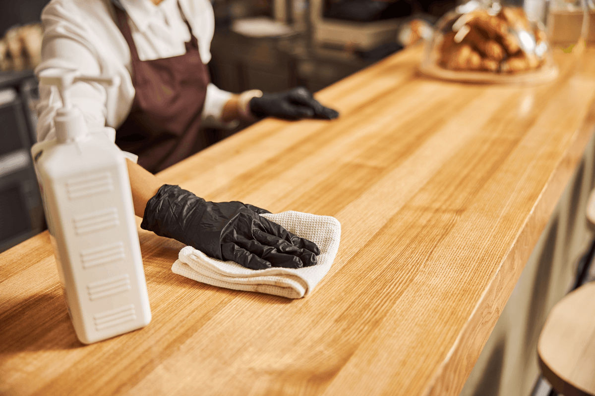 How to easily clean your wood furniture? Qoncept