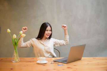 Increase productivity with minimalist office table