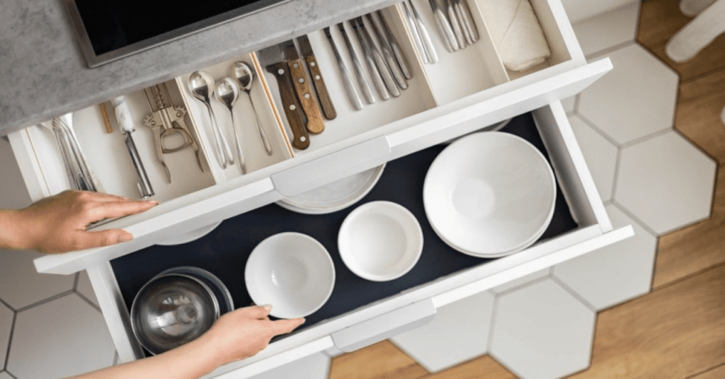 Top 7 Tips for Organizing Kitchen Cabinets