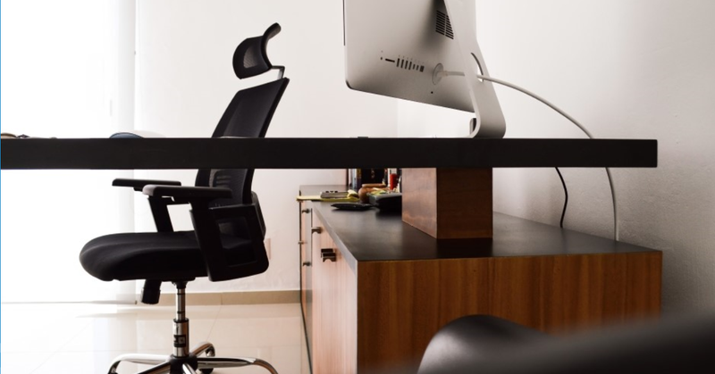 Why Choose a Minimalist Computer Table for Your Home Office?